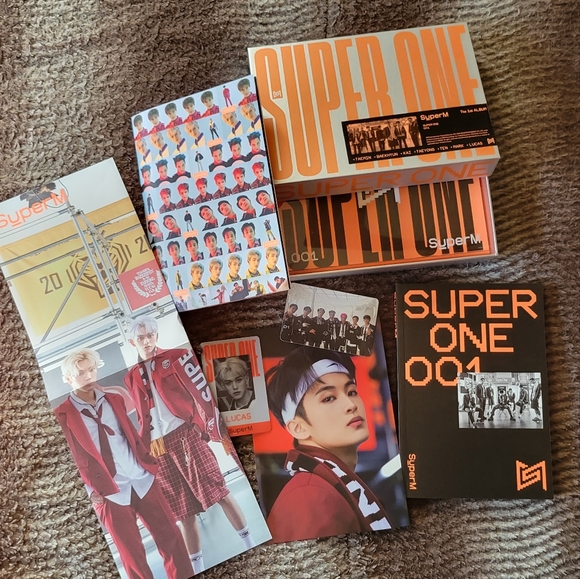 SuperM "SUPER ONE" Full Album - Picture 1 of 5